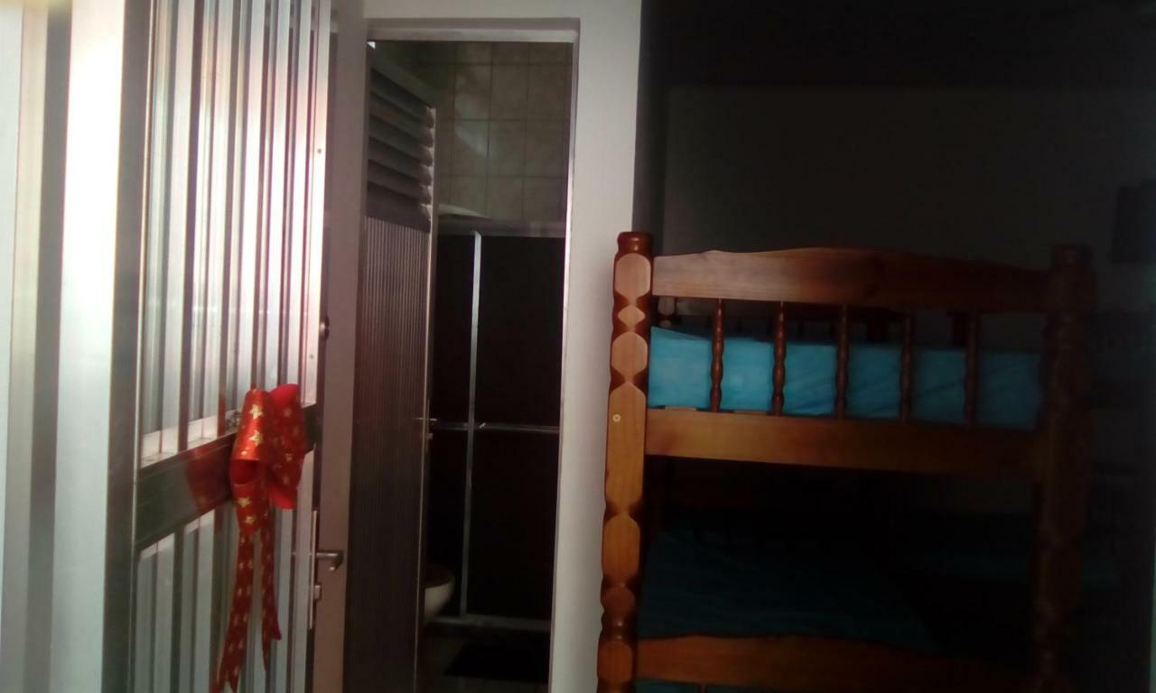 אריאל דו קאבו Hostel Kamorim מראה חיצוני תמונה